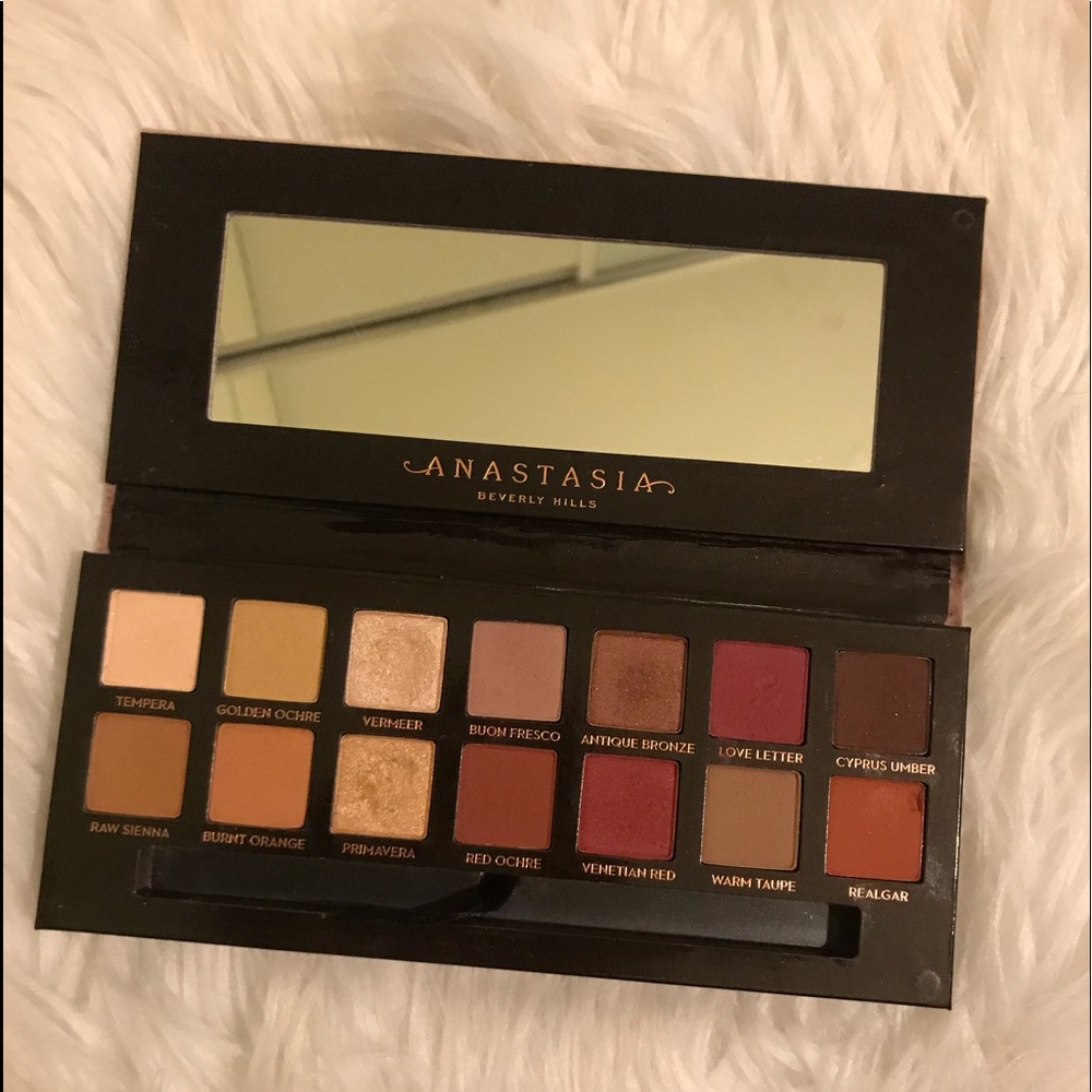 Eyeshadow Palette